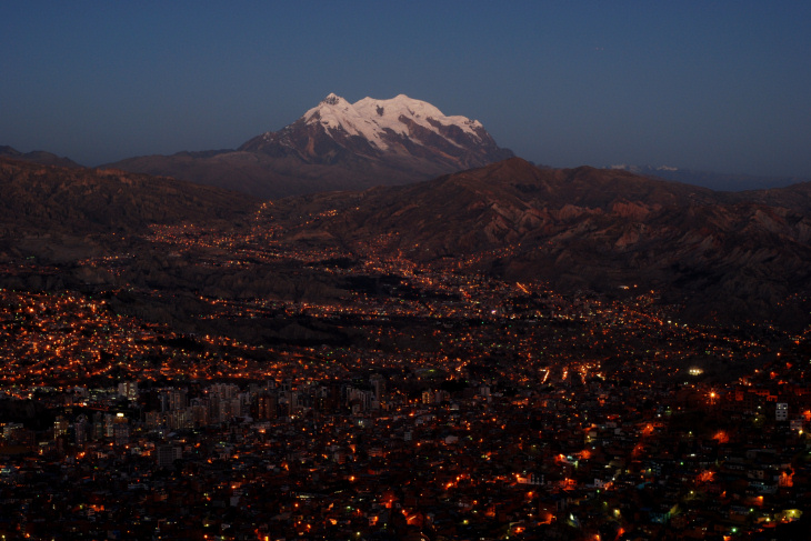 La Paz in the evening with the Illimani.